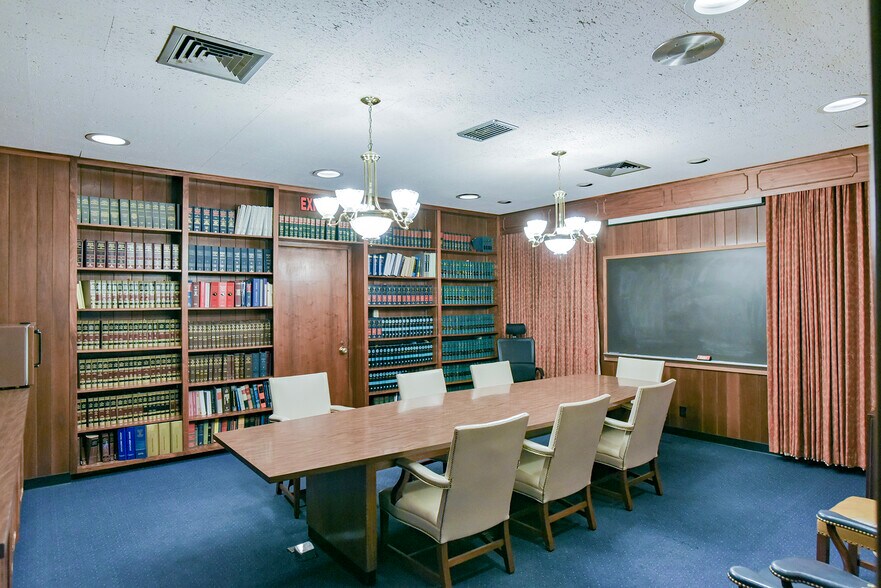 More Photos Of 29 W Franklin St, Hagerstown Apartments For Sale