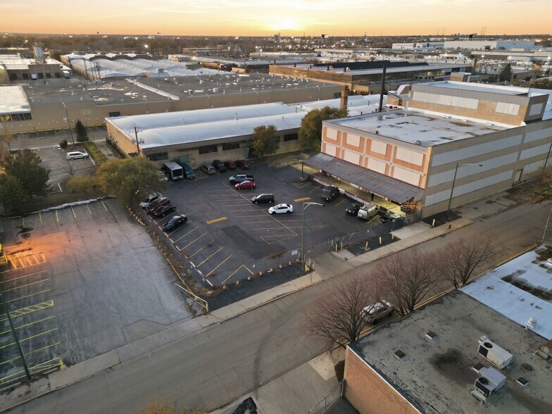 More Photos Of 4500 S Tripp Ave, Chicago Warehouse For Sale