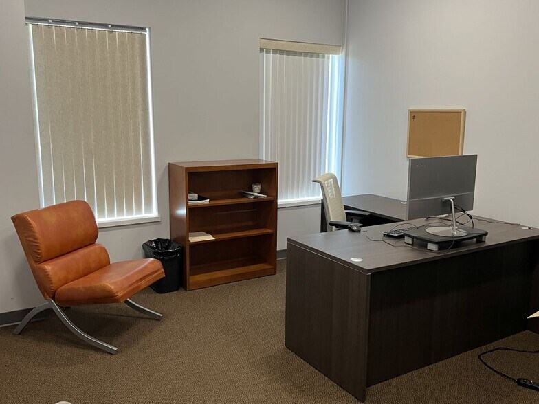 More Photos Of 36 E Industrial Rd, Branford Research And Development For Lease