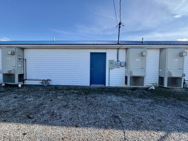 More Photos Of 13805 State Route 107, Montpelier Freestanding For Sale
