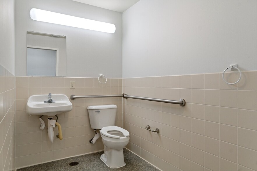 More Photos Of 311 NE 4th Ave, Crystal River Healthcare For Lease