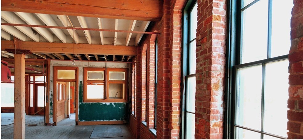 More Photos Of 160 N Main St, Mansfield Warehouse For Lease