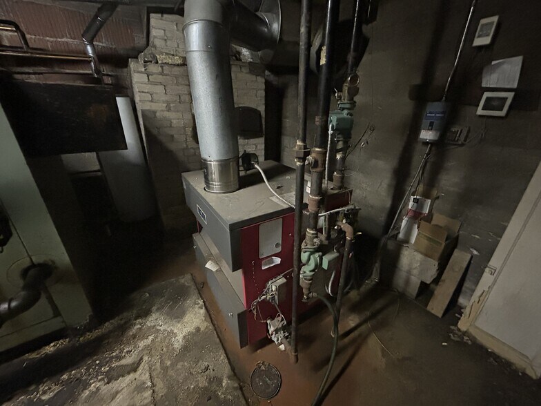 More Photos Of 820-823 S 22nd St, Milwaukee Apartments For Sale