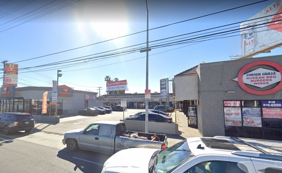 More Photos Of 8243-8267 Sepulveda Blvd, Panorama City Unknown For Lease