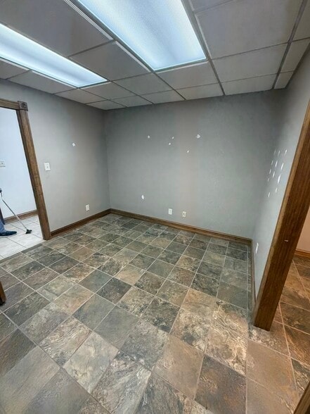 More Photos Of 70 E Main St, Greenwood Office For Lease