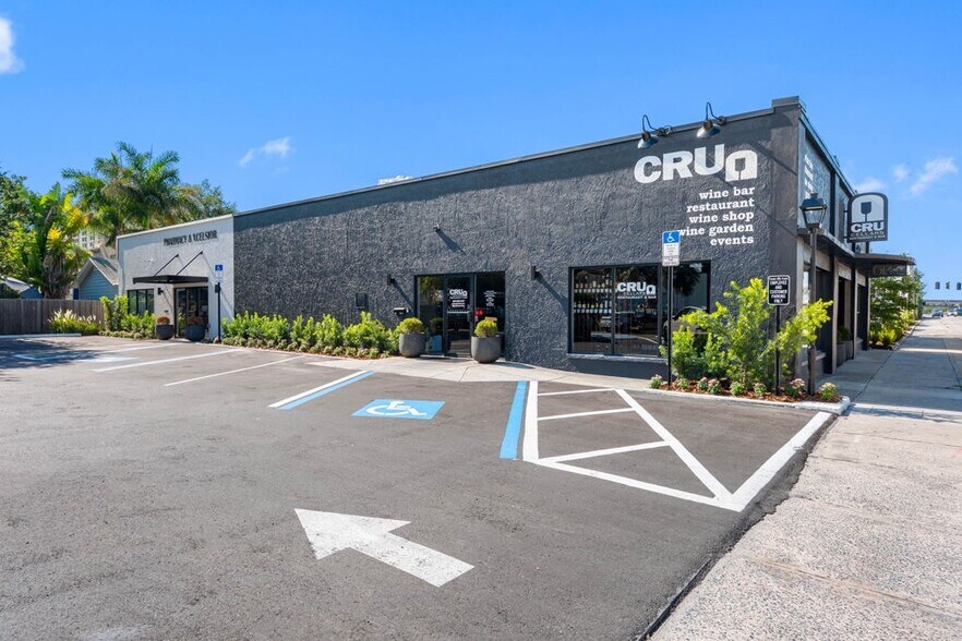 More Photos Of 2506 S Macdill Ave, Tampa Storefront For Lease
