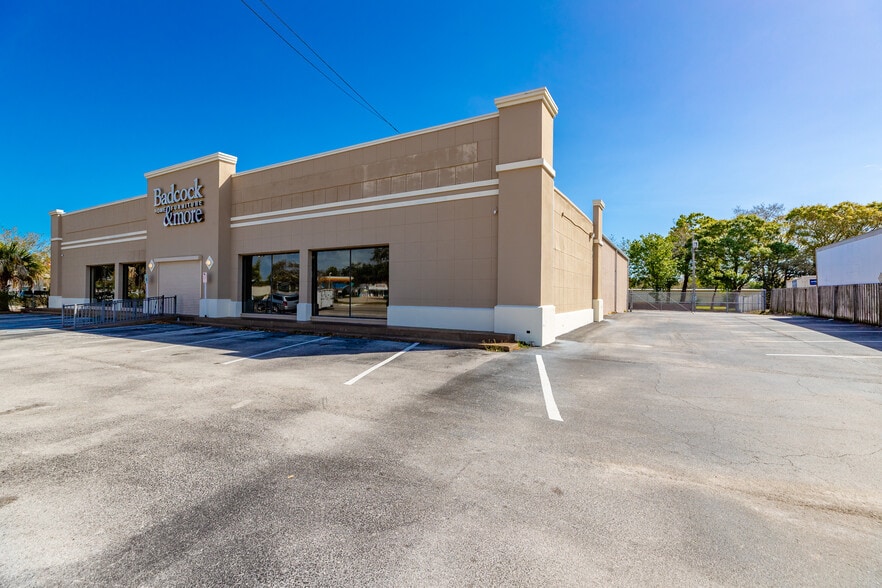 More Photos Of 1610 US Highway 1, Vero Beach Freestanding For Lease