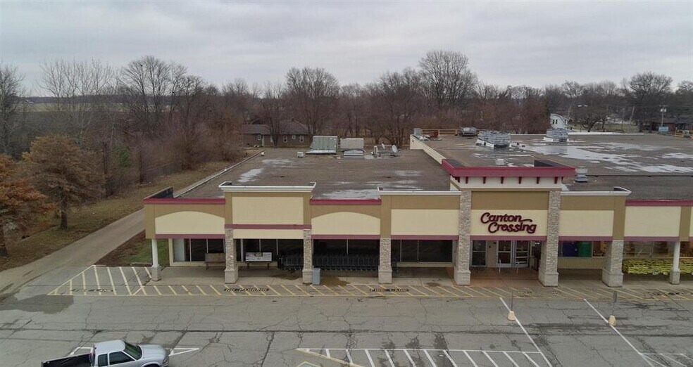 More Photos Of 1773 E Chestnut St, Canton General Retail For Lease