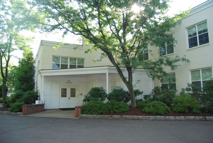 Primary Photo Of 31 River Rd, Greenwich Medical For Lease