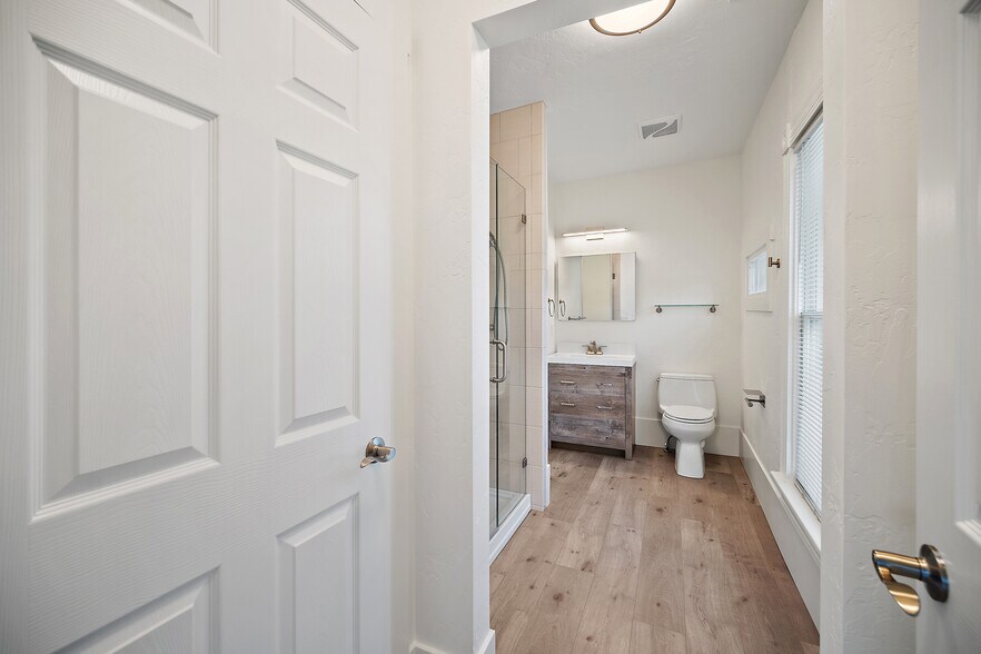 More Photos Of 1501 W Colorado Ave, Colorado Springs Storefront Retail Residential For Sale