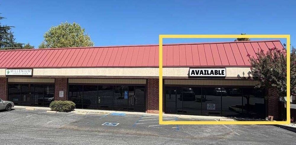 More Photos Of 4076-4086 Grass Valley Hwy, Auburn Storefront Retail Office For Lease