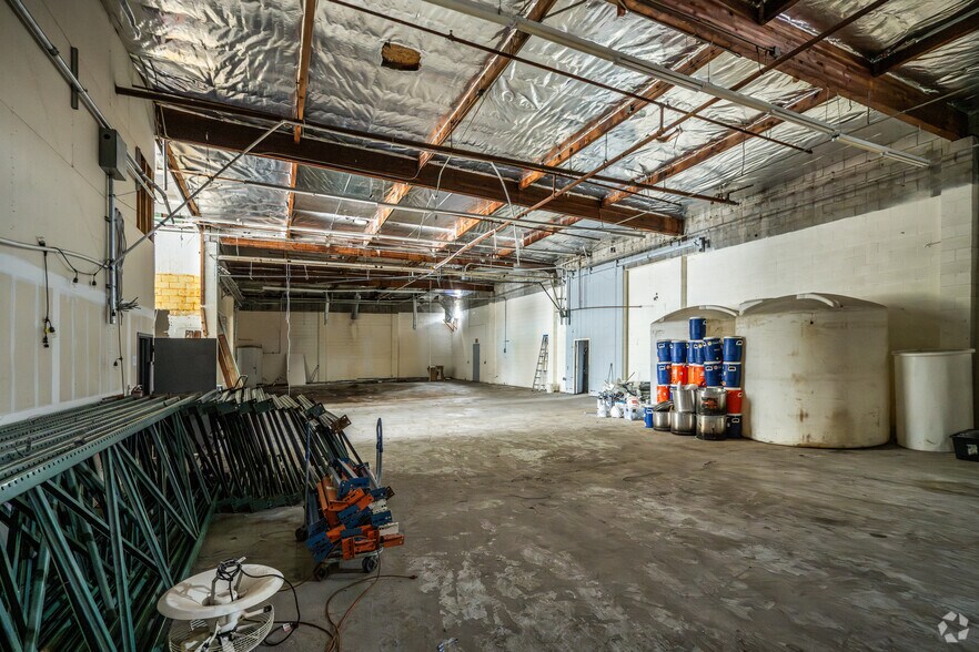 More Photos Of 2080 Belgrave Ave, Huntington Park Warehouse For Sale