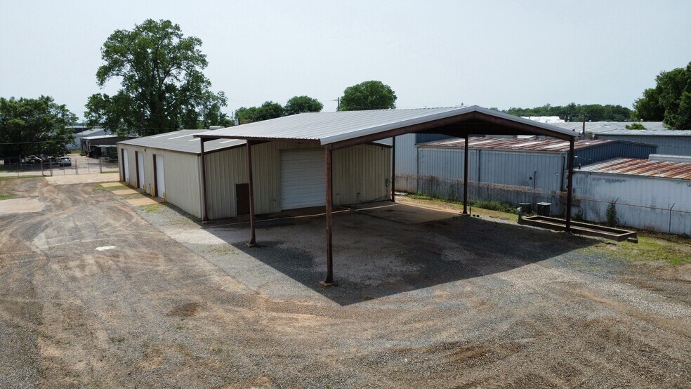 More Photos Of 120 Kansas City Ave, Shreveport Warehouse For Lease