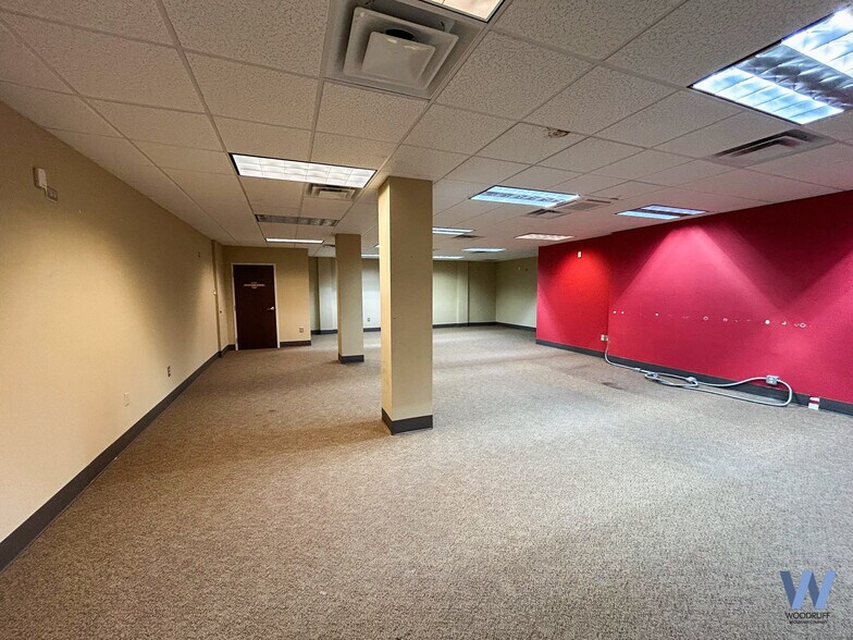 More Photos Of 1237 1st Ave, Columbus Office For Lease