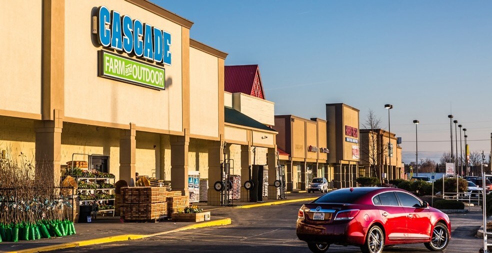 Primary Photo Of 598 N Wilbur Ave, Walla Walla Supermarket For Lease