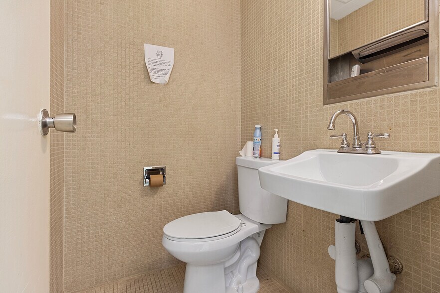 More Photos Of 124-132 Gregory Ave, Passaic Medical For Sale