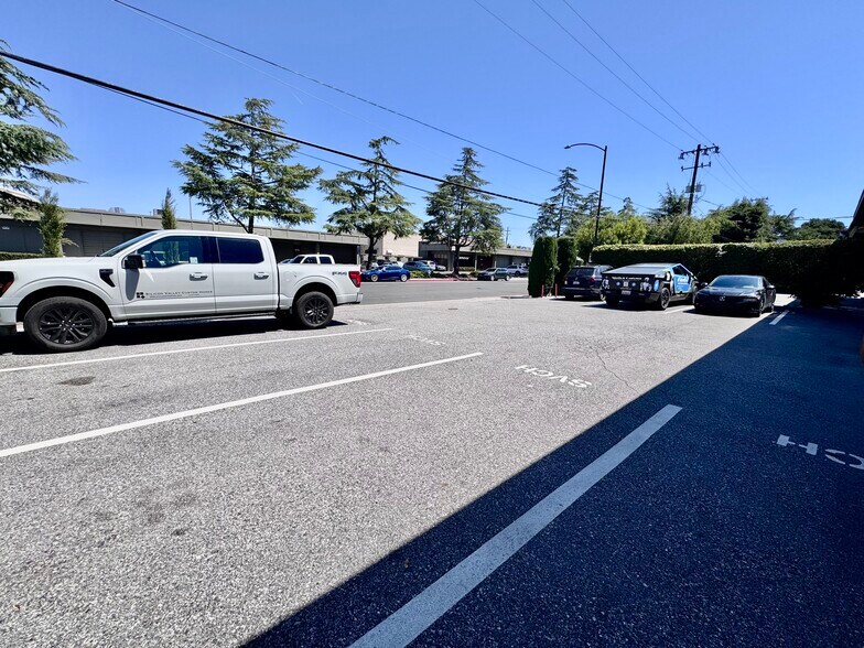 More Photos Of 1088 Independence Ave, Mountain View Warehouse For Sale