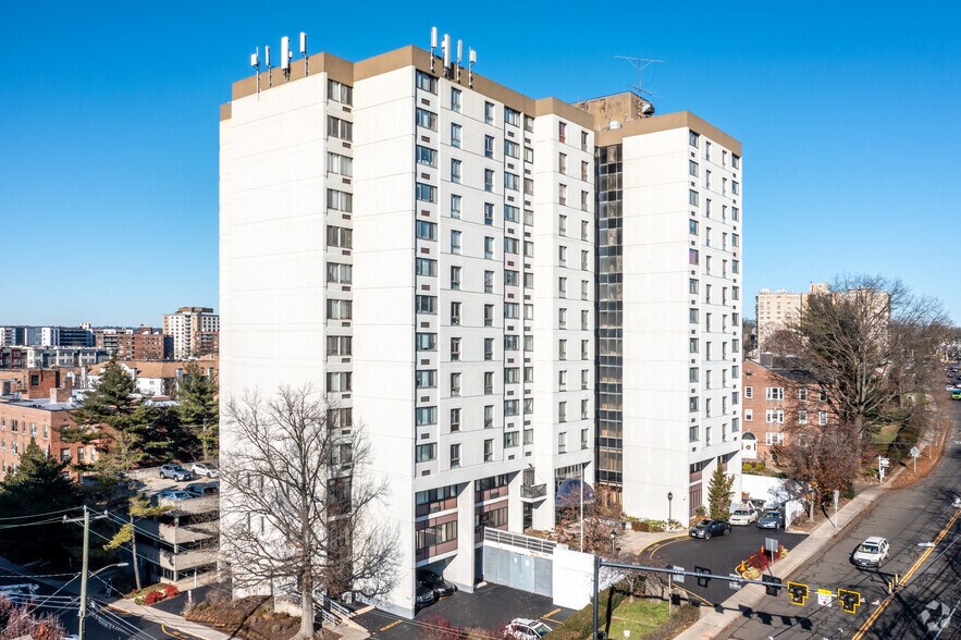 More Photos Of 60 Strawberry Hill Ave, Stamford Apartments For Sale
