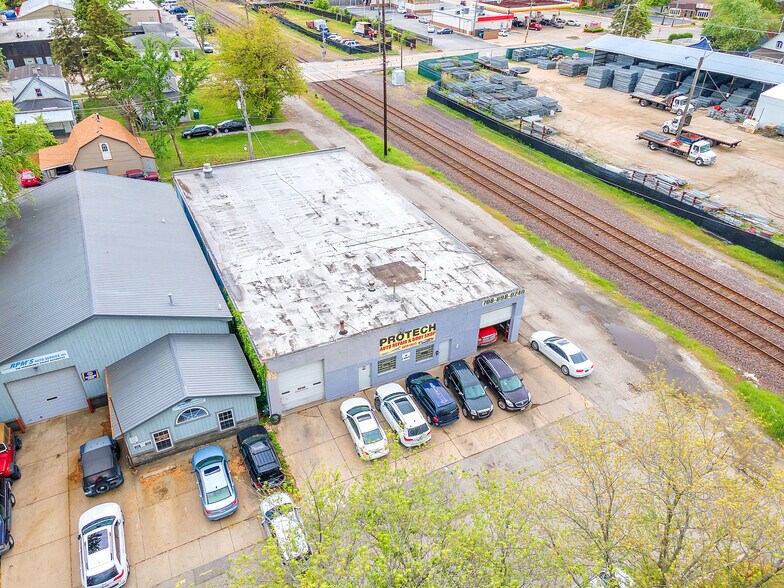 More Photos Of 26 E 34th Pl, Steger Auto Repair For Lease