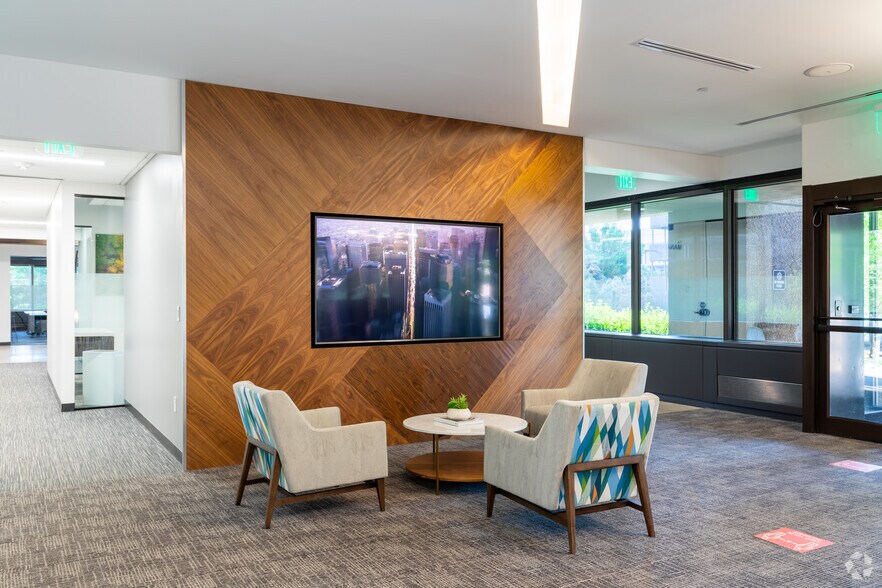 More Photos Of 4500 S Cherry Creek Dr, Denver Office For Lease