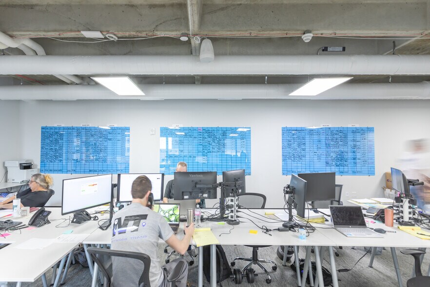 More Photos Of 501 Union St, Nashville Office For Lease