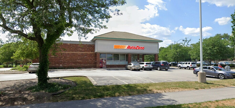 More Photos Of 700 W Irving Park Rd, Bensenville Freestanding For Sale