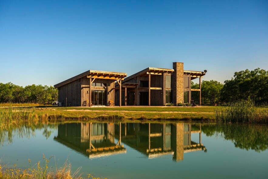 More Photos Of 141 S Private Road 1026, Kingsville Land For Sale