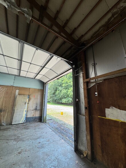 More Photos Of 51024 Portage Rd, South Bend Warehouse For Lease