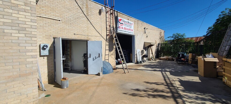More Photos Of 5520 Military Pky, Dallas Industrial For Sale