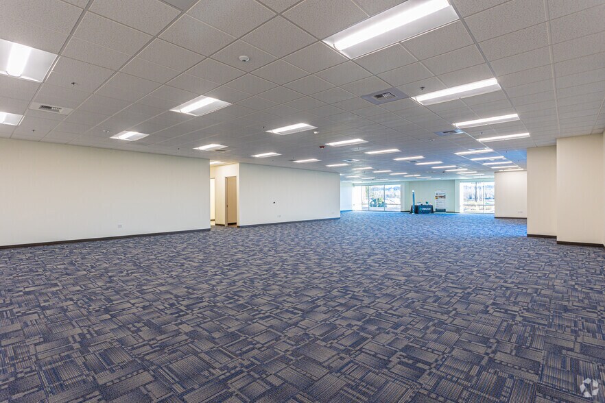 More Photos Of 4195 W Valley Hwy N, Auburn Warehouse For Lease