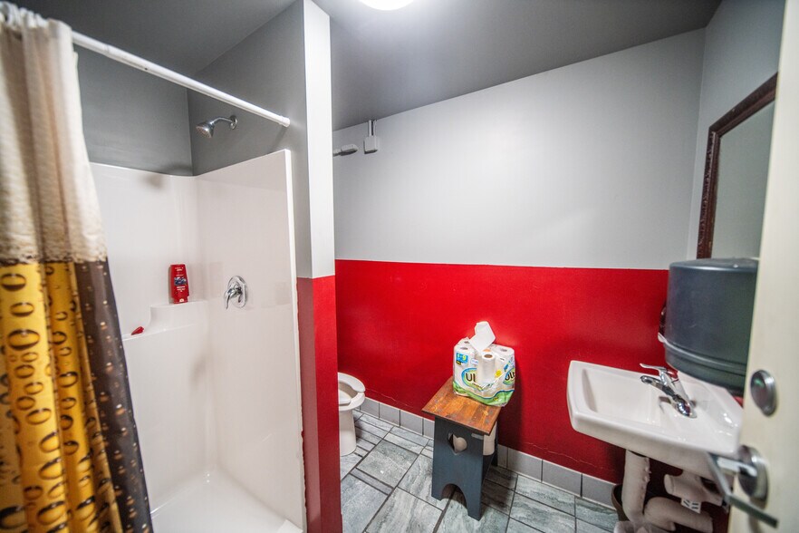 More Photos Of 202 2nd Ave SW, Kasson General Retail For Sale