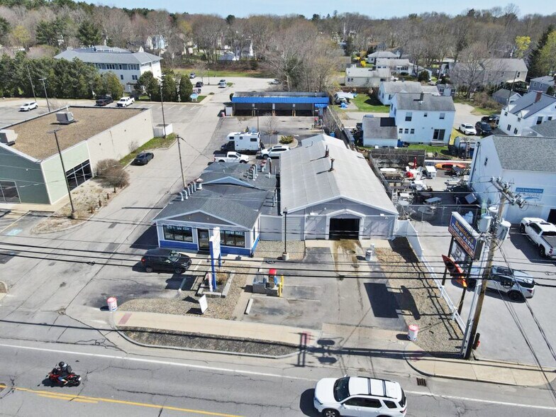Primary Photo Of 595 Lafayette Rd, Hampton Freestanding For Sale