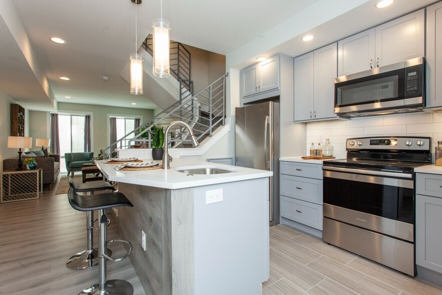 More Photos Of 1533 Parrish St, Philadelphia Apartments For Sale