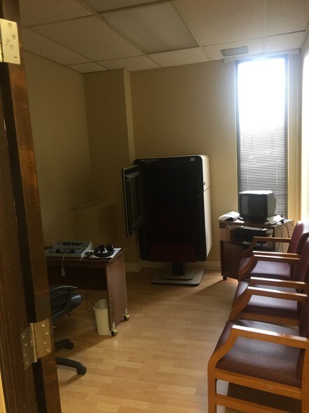 More Photos Of 2555 Lincoln Hwy, Olympia Fields Medical For Lease