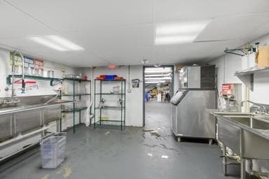 More Photos Of 5229 Madison Rd, Cincinnati Storefront Retail Office For Lease