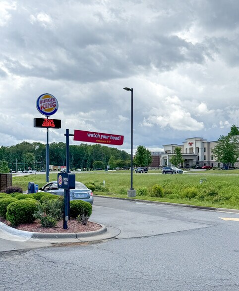 More Photos Of 11941 Maumelle Blvd, North Little Rock Fast Food For Lease
