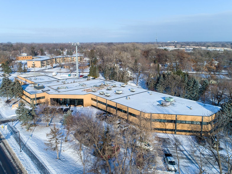 More Photos Of 1710 Douglas Dr N, Golden Valley Business Park For Sale