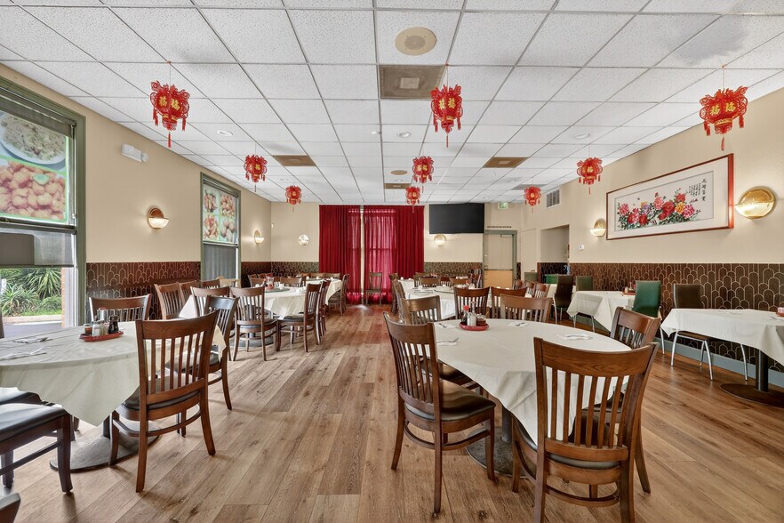 More Photos Of 1614 21st St, Sacramento Restaurant For Sale