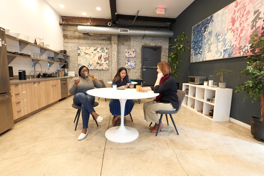 More Photos Of 1528 Webster St, Oakland Coworking Space