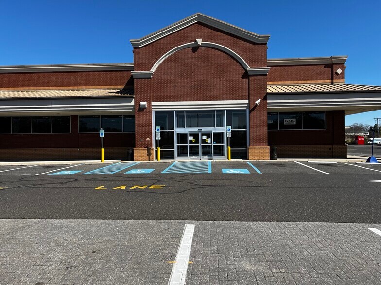 More Photos Of 335 Village Center Dr, Logan Township Storefront Retail Office For Lease