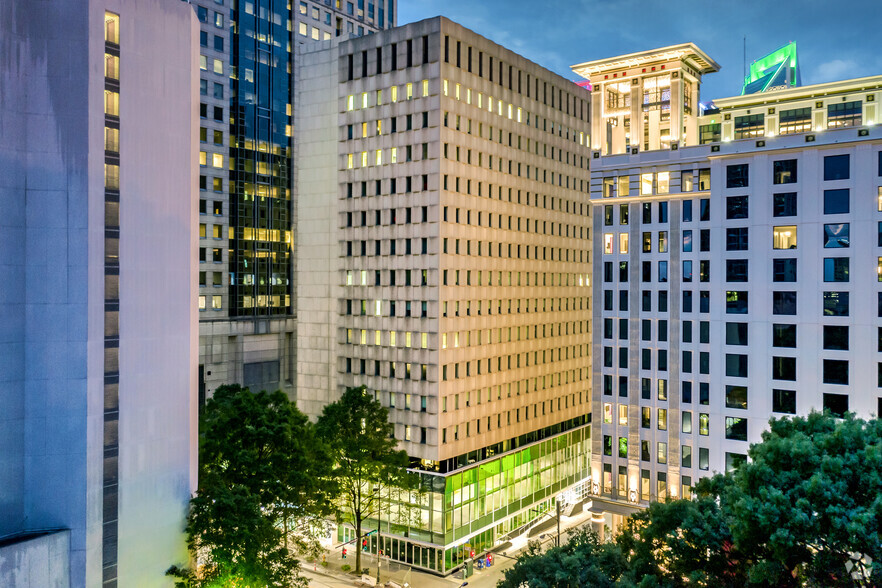 Primary Photo Of 129 W Trade St, Charlotte Office For Lease