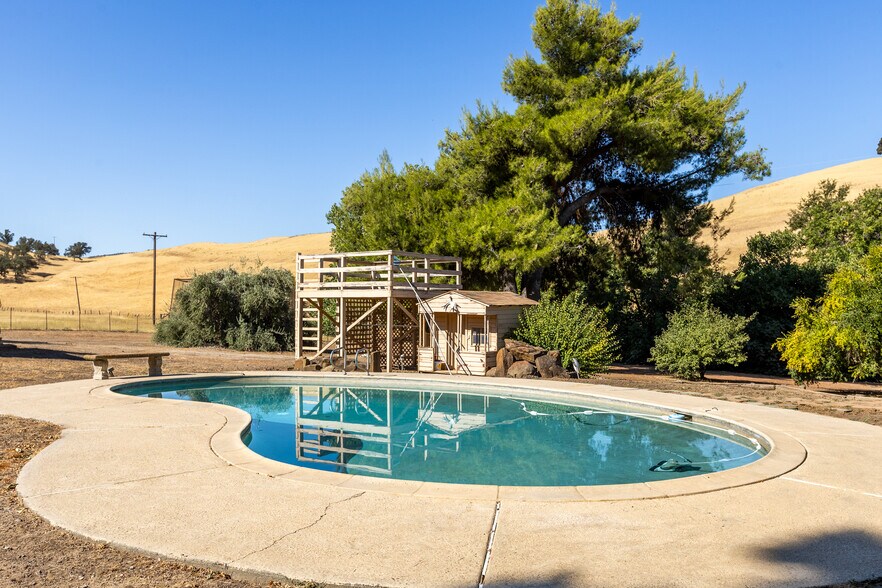 More Photos Of 3546 Huffmaster rd, Stonyford Land For Sale