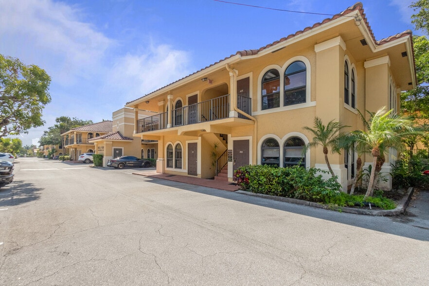 More Photos Of 6971 N Federal Hwy, Boca Raton Medical For Sale