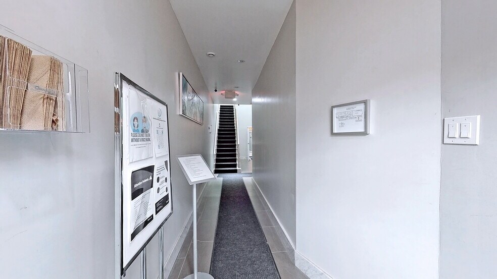 More Photos Of 715-717 Queen St E, Toronto Storefront Retail Office For Lease