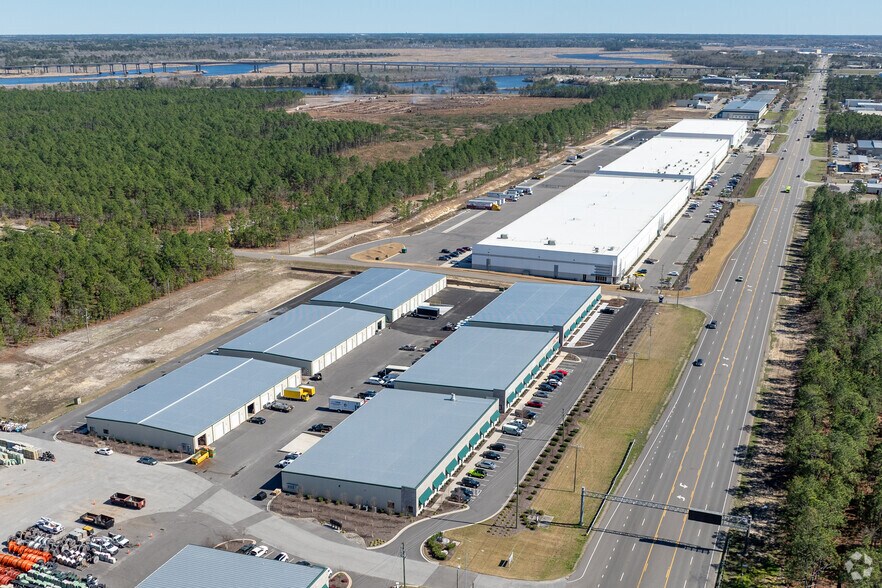 More Photos Of 4270 US Highway 421 N, Wilmington Light Manufacturing For Lease