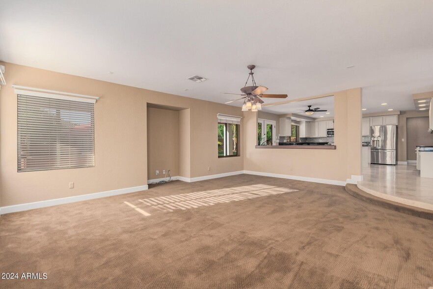 More Photos Of 1330 E Lynx Way, Chandler Specialty For Sale