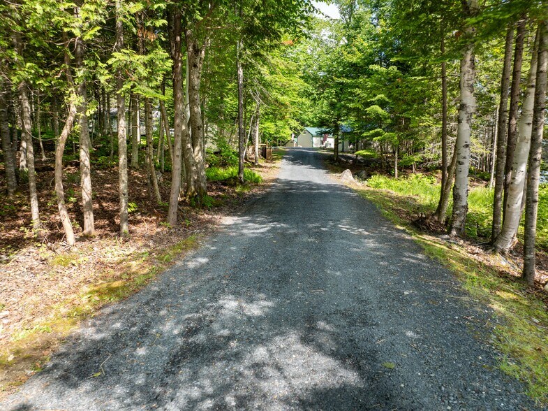 More Photos Of 15 Lower Wilson Pond Rd, Greenville Specialty For Sale