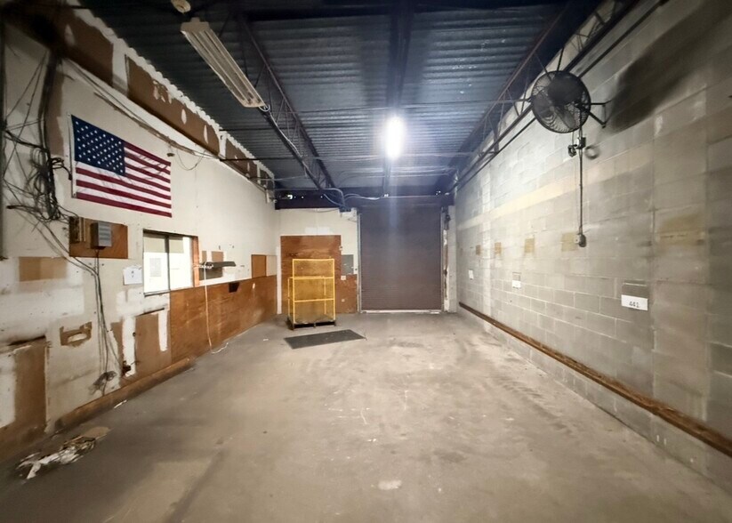 More Photos Of 4211 Highway Ave, Jacksonville Warehouse For Sale