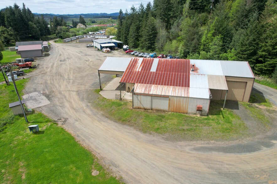 More Photos Of 94755 Quiet Valley Ln, Myrtle Point Warehouse For Lease