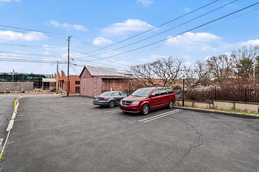 More Photos Of 55 E Main St, Lititz General Retail For Sale